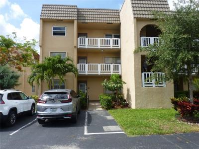 9241 Sunrise Lakes Blvd 201, Sunrise, Florida 33322, USA