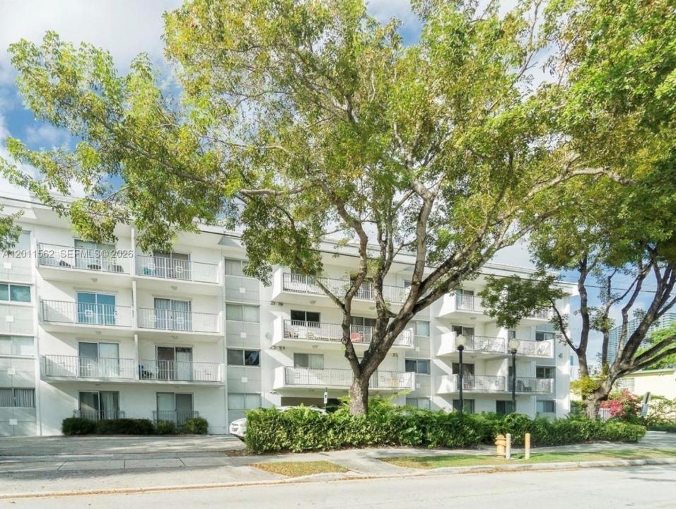 445 SW 11th St 107, Miami, Floride 33130, États-Unis