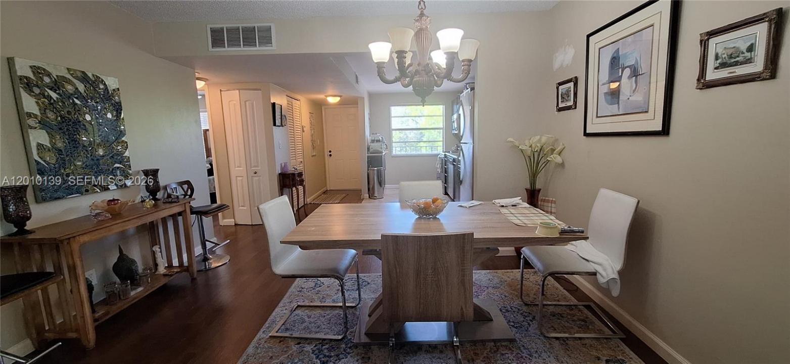 3000 NW 48th Ter 320, Lauderdale Lakes, Floryda 33313, USA