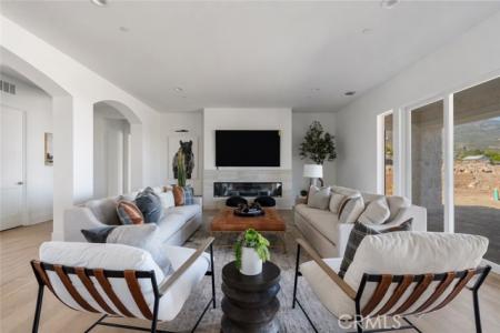 Brittany, Rancho Cucamonga, Californie 91701, États-Unis