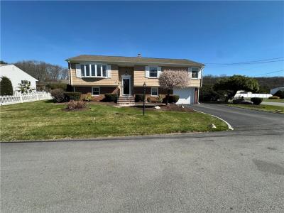 43 BICENTENNIAL Way, North Providence, Rhode Island 02911, Estados Unidos