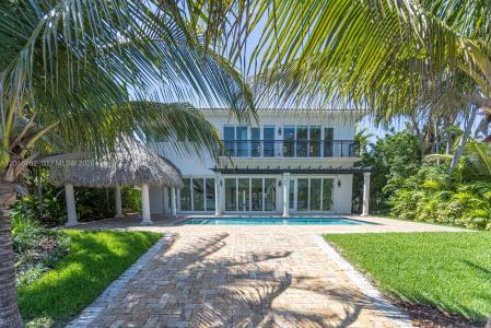 425 N Shore Dr, Miami Beach, Florida 33141, USA