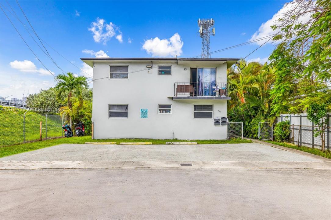 650 NW 28th St, Miami, Florida 33127, Stati Uniti