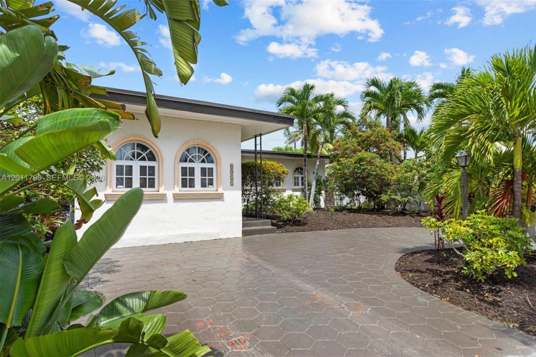 6921 Trouville Esplanade, Miami Beach, Florida 33141, Stati Uniti