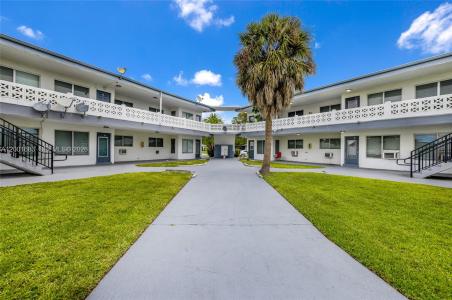 1241 W River Dr 1-16, Margate, Floride 33063, États-Unis