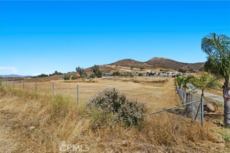 KELLER Road, Winchester, California 92596, Stati Uniti