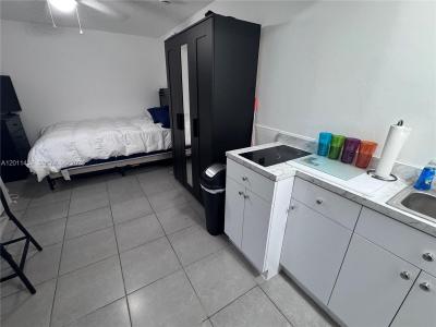 1170 Plover Ave 1, Miami Springs, Florida 33166, USA