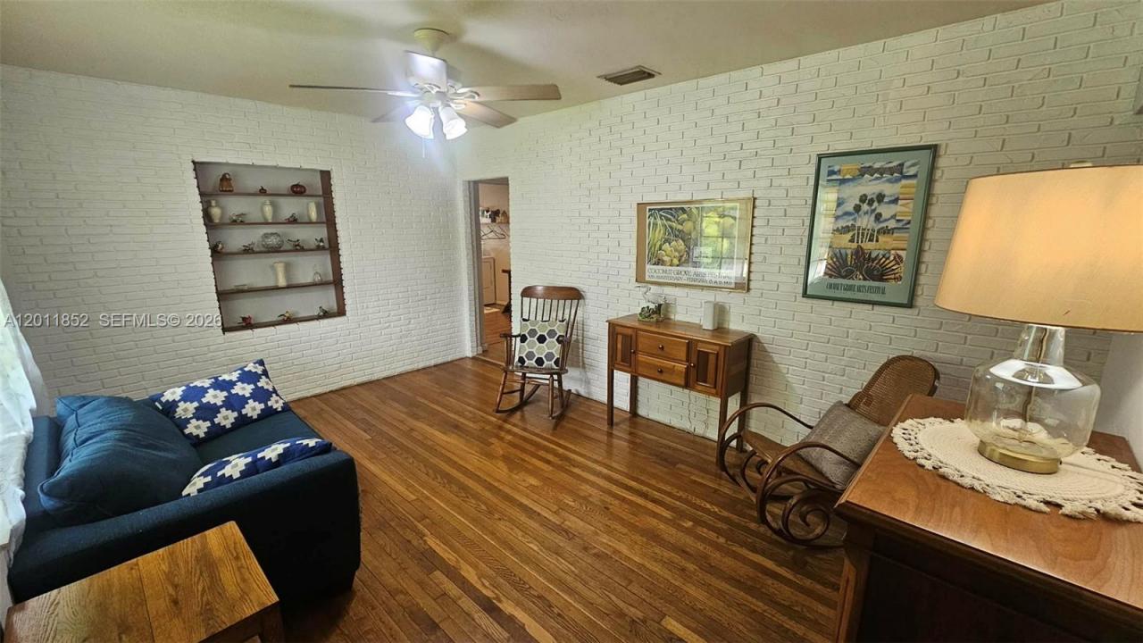 831 Wren Ave, Miami Springs, Florida 33166, Estados Unidos