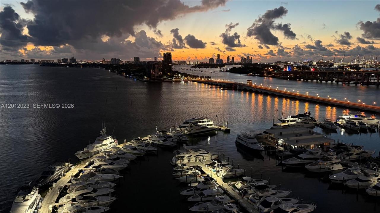 1717 N Bayshore Dr A-1734, Miami, Floride 33132, États-Unis