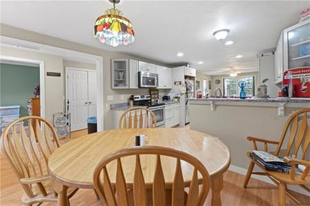 2 Burnside Avenue, Seekonk, Massachusetts 02771, Amerika Birleşik Devletleri