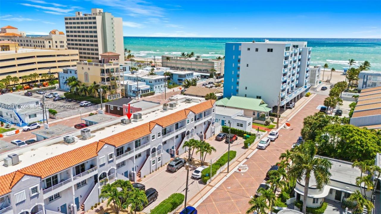 343 Virginia St, Hollywood, Florida 33019, USA