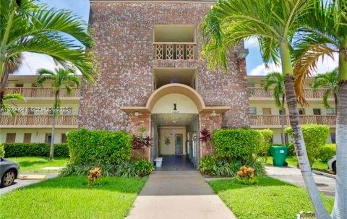16900 NE 14 109, Miami, Floride 33162, États-Unis