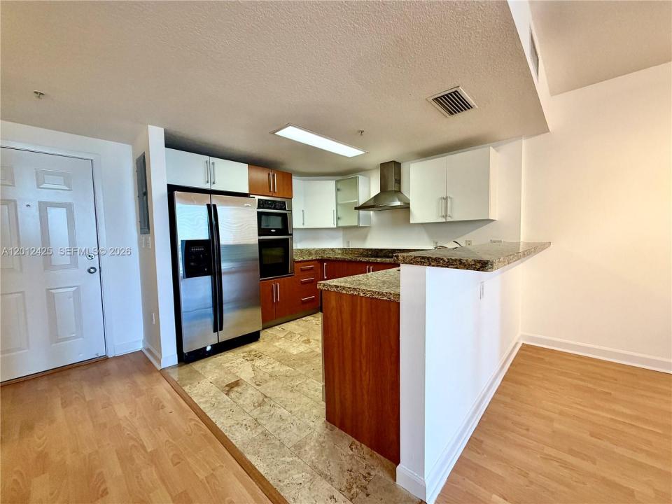 170 SE 14th St 2906, Miami, Floride 33131, États-Unis