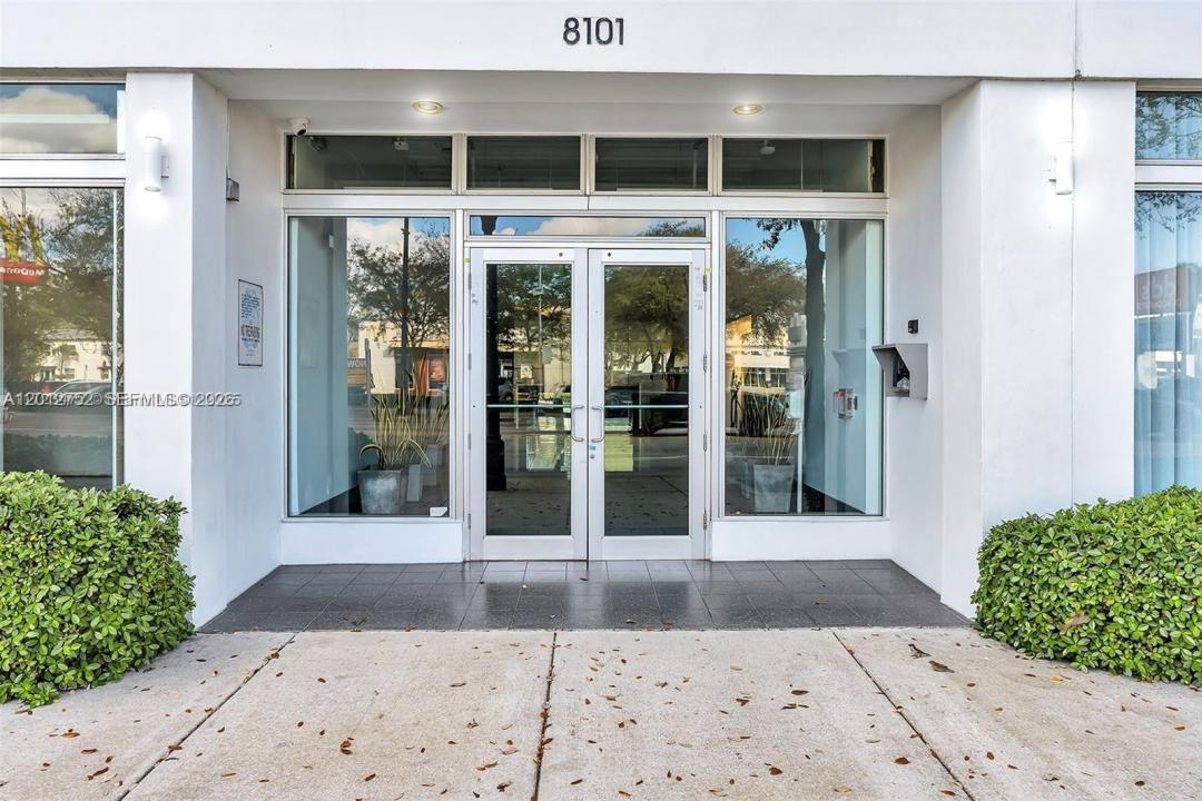8101 Biscayne Blvd R-410, Miami, Floride 33138, États-Unis
