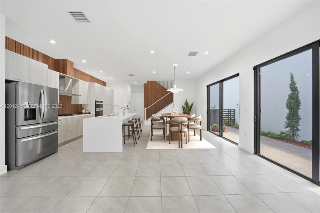 4356 NW 80th Ave, Doral, Florida 33166, Stati Uniti