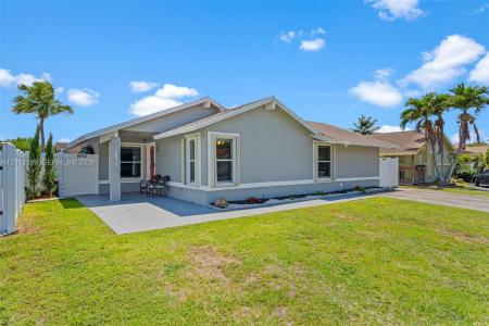 8210 SW 3 COURT, North Lauderdale, Florida 33068, Estados Unidos