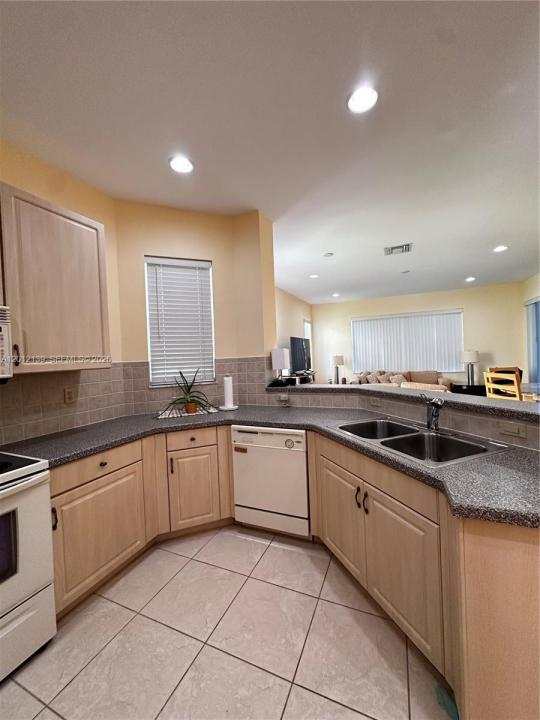 606 Mariner Bay Blvd, Fort Pierce, Floride 34949, États-Unis