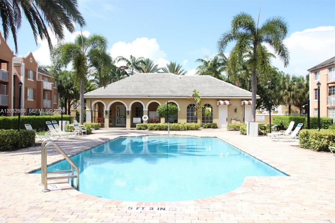 655 SW 111th Way 201, Pembroke Pines, Florida 33025, USA