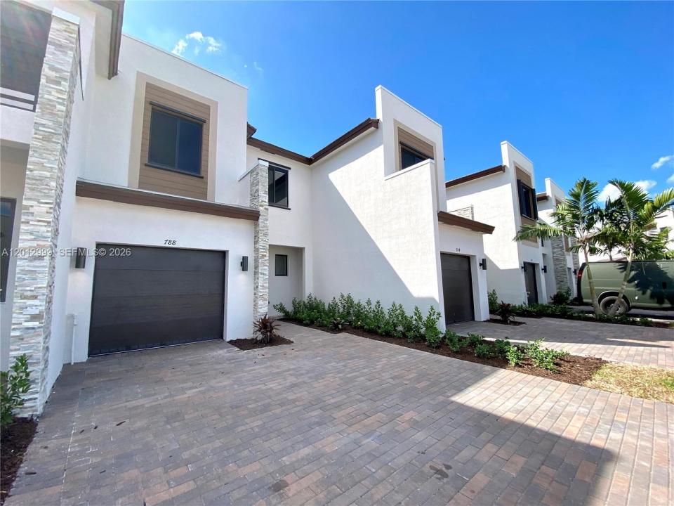 788 NE 208 Lane, Miami Gardens, Floride 33179, États-Unis