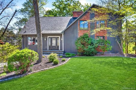 40 Brentwood Drive, Poughkeepsie, New York 12603, États-Unis