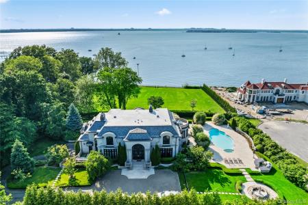62 Stepping Stone Lane, North Hempstead, New York 11024, Stati Uniti