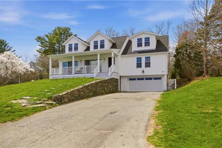 3 Baldwin Road, Middletown, Rhode Island 02842, USA