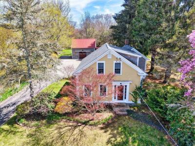 433 East Road, Tiverton, RI 02878, USA