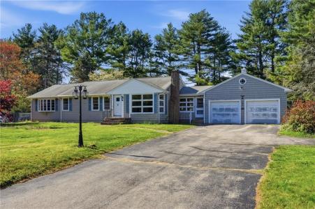 330 Harkney Hill Road, Coventry, RI 02816, USA