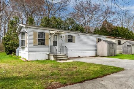 534 Forest Park Road, Middletown, RI 02842, USA