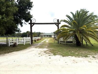 2416 Vance Ave, Lorida, Florida 33857, USA