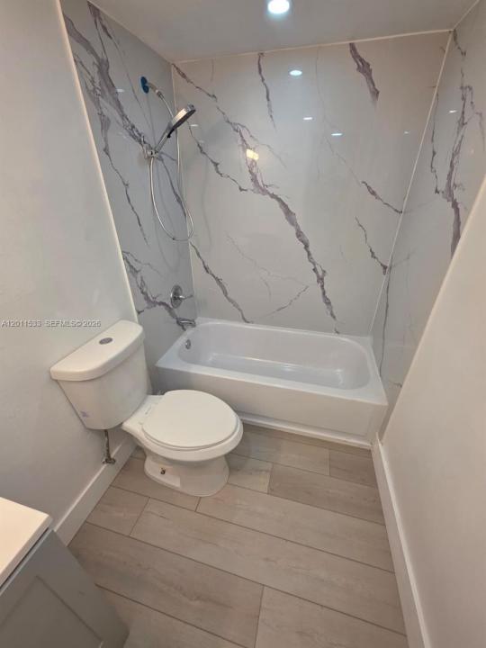 101 NE 41st St F98, Oakland Park, Floride 33334, États-Unis
