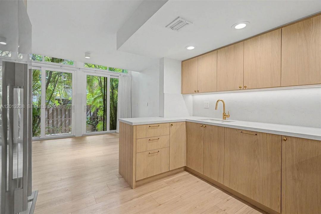 2984 Mary St, Miami, Florida 33133, Stati Uniti