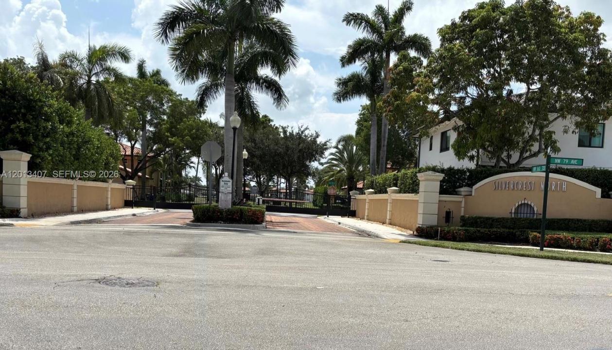 16101 NW 79th Ct, Miami Lakes, Florida 33016, USA