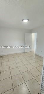 1074 NW 27th St 0, Miami, Florida 33127, Stati Uniti