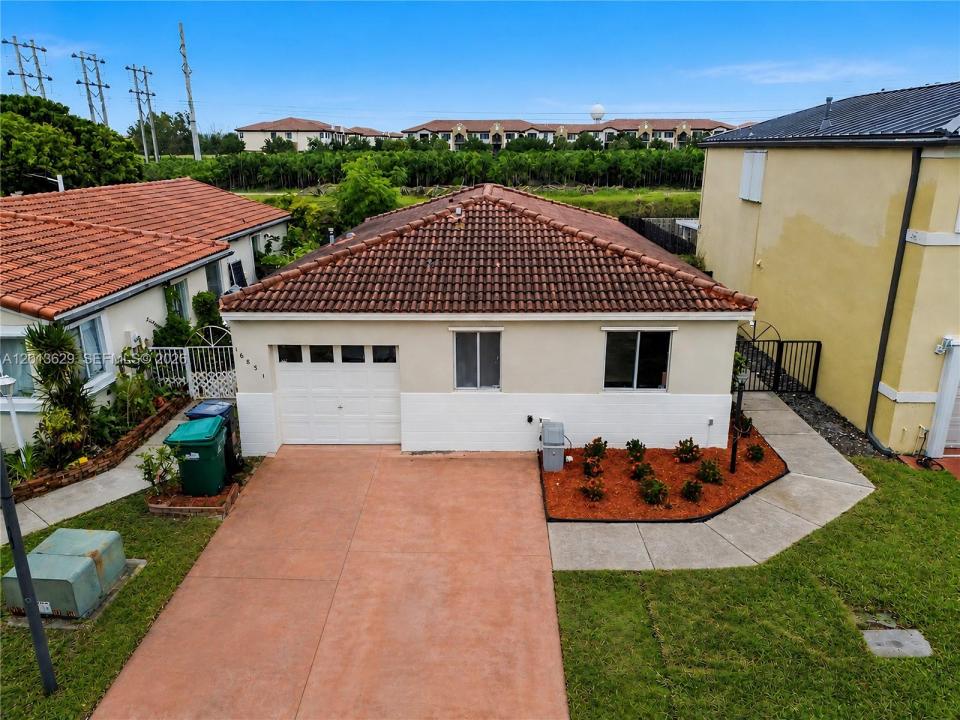 16831 SW 139th Pl, Miami, Florida 33177