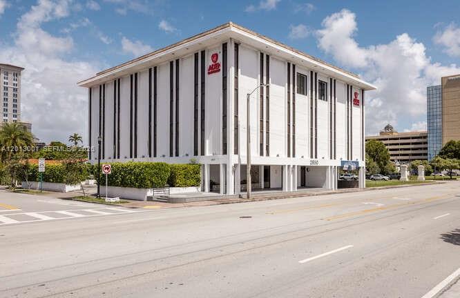 2850 S Douglas Rd, Coral Gables, Florida 33134, USA