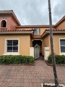 4939 N Harbor Isles Dr 106, Dania Beach, Florida 33312, USA