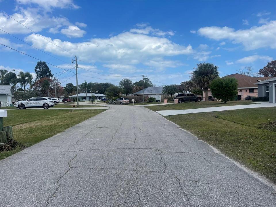 1571 Mariana Rd, Port St. Lucie, Floride 34952, États-Unis