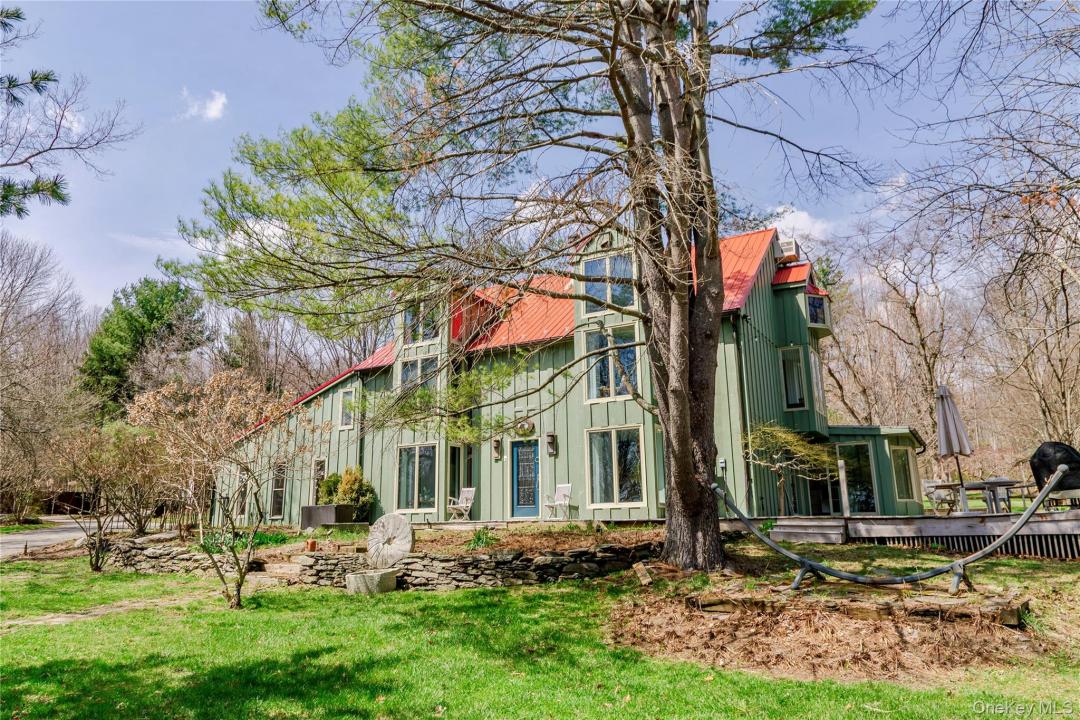 2339 State Route 82, Ancram, New York 12502, USA