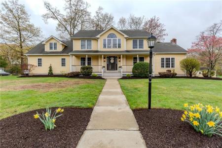 1 Princess Pine Road, Lincoln, RI 02865, USA