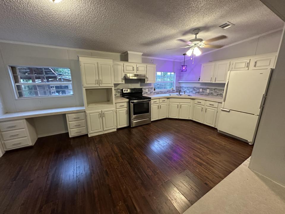 930 Deer Street, Clewiston, Florida 33440, USA