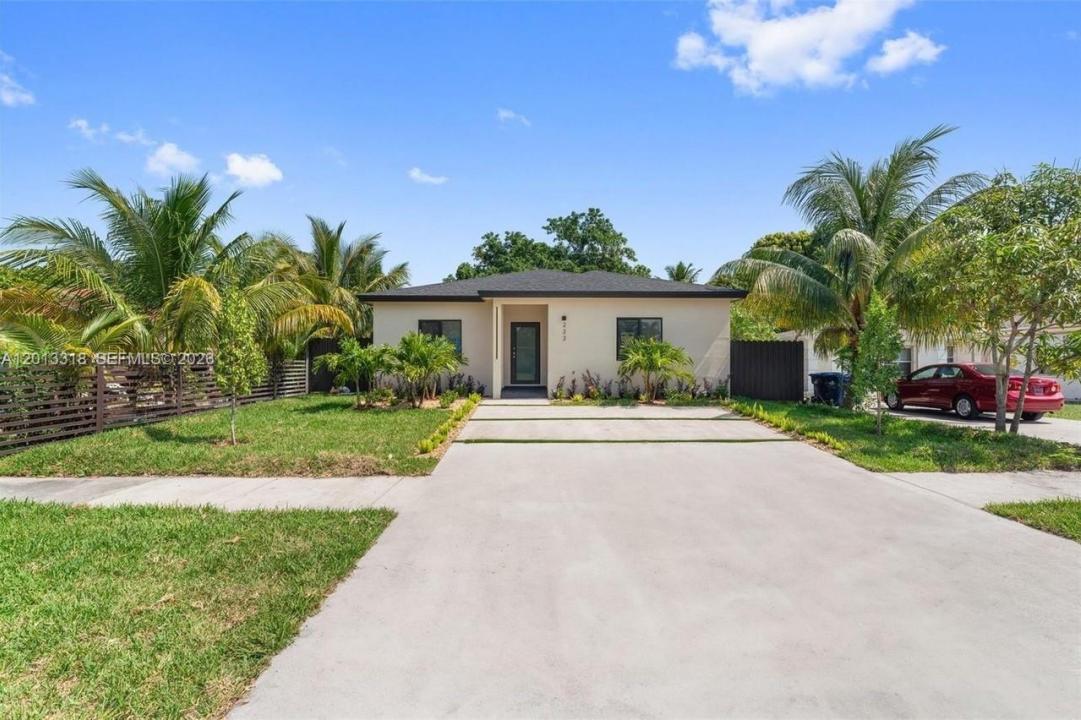 233 NW 120th St, Miami, Flórida 33168, Estados Unidos