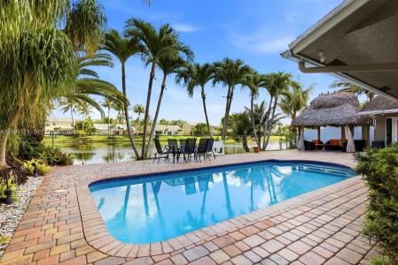 10227 SW 49th Ct, Cooper City, Florida 33328