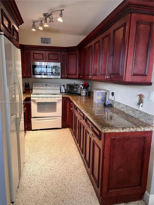 4825 SW 111th Ave, Miami, Florida 33165, USA