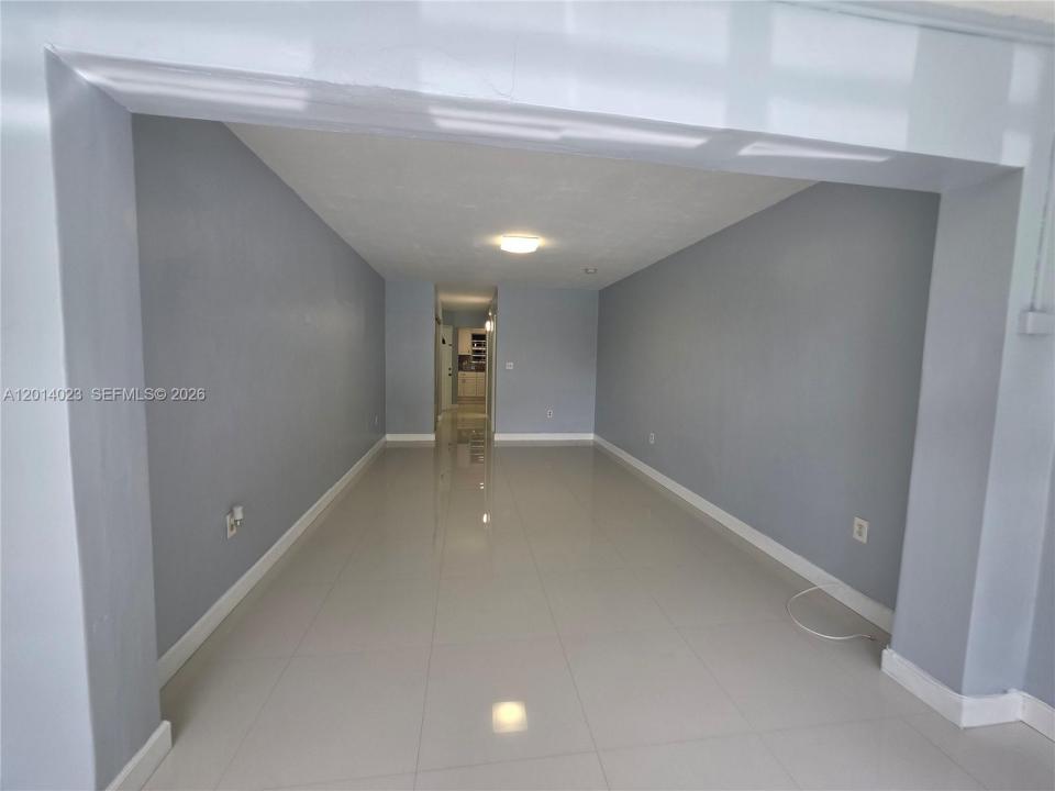 19080 NE 3rd Ct 314, Miami, Флорида 33179, Соединенные Штаты