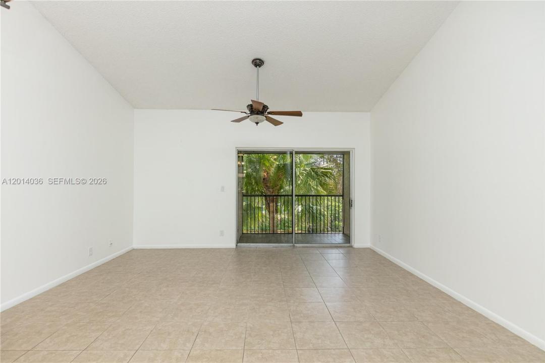 717 Gardens Dr 201, Pompano Beach, Florida 33069, Stati Uniti