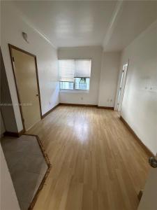1342 Drexel Ave 205, Miami Beach, Florida 33139, USA