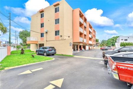2400 NW 16th St Rd, Miami, フロリダ 33125, アメリカ合衆国