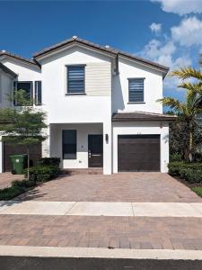 235 SW 159th Ter 235, Pembroke Pines, Florida 33027, USA