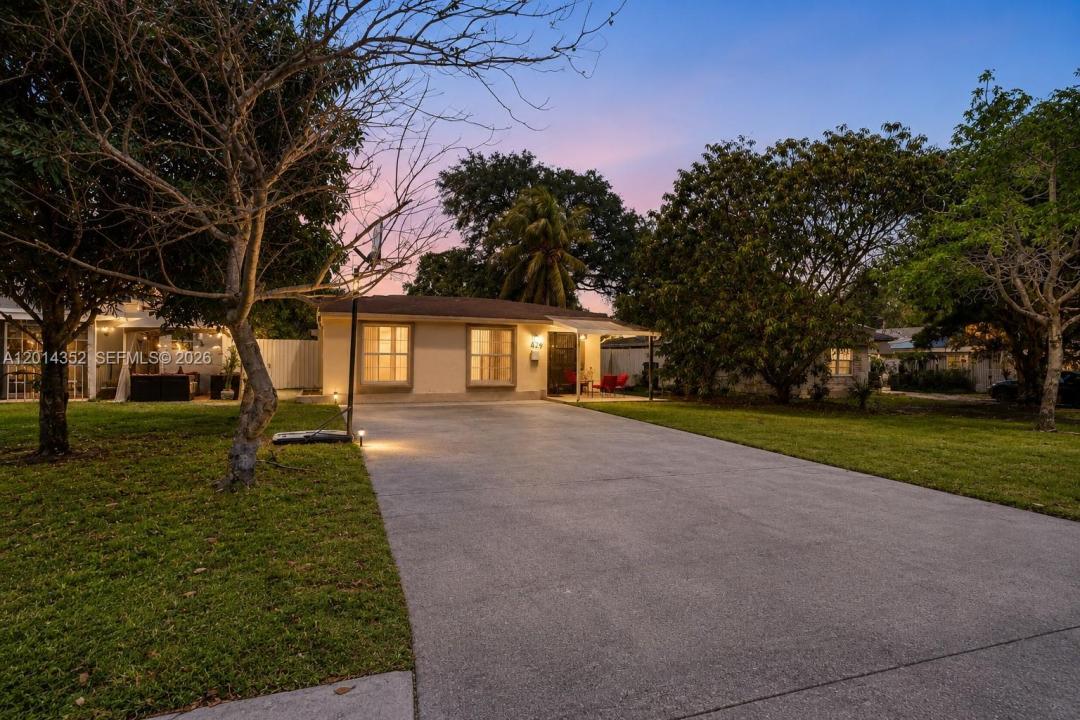 1379 NE 177th St, North Miami Beach, Florida 33162, Stati Uniti
